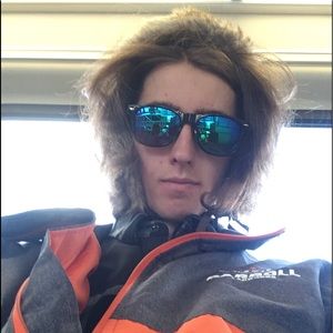 Meet your Posher, Dylan